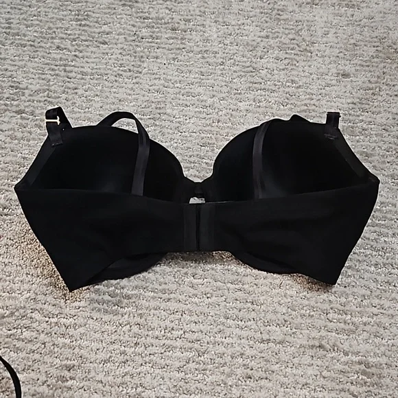 Natori & Chantelle Bra Bundle, 34DD - Picture 6 of 15